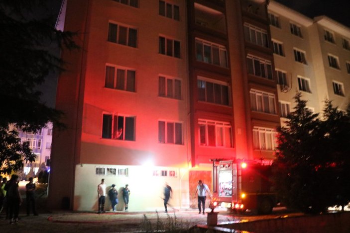 Edirne'de bayram tatiline giden ailenin evi yandı