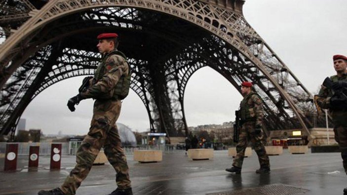 Fransa'da El Kaide nedeniyle terör alarmı
