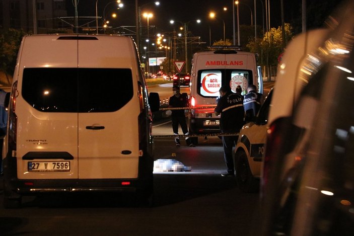 Gaziantep’te sokak ortasında kanlı infaz