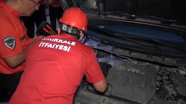 Kırıkkale'de balkondan düşen kedisi için dakikalarca gözyaşı döktü