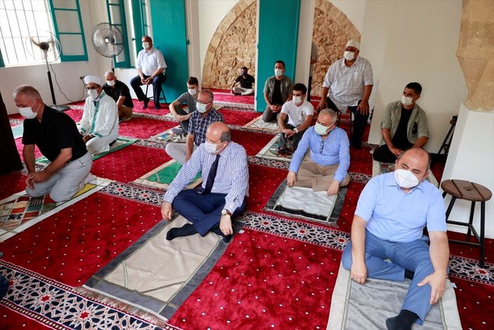 Kapalı Maraş'taki Bilal Ağa Mescidi’nde 47 yıl sonra ilk cuma namazı