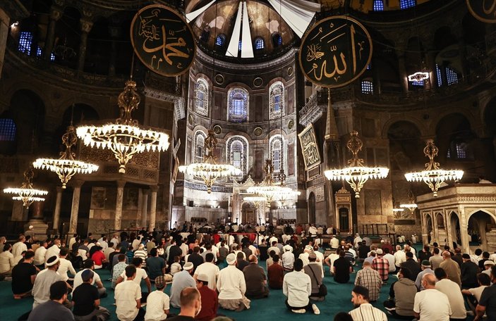 Ayasofya Camii: Tarihi günün 1'inci yılı