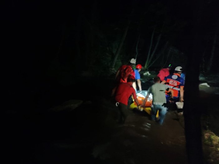 Bursa’da kanyonda düşen şahıs, 4 saatte kurtarılabildi
