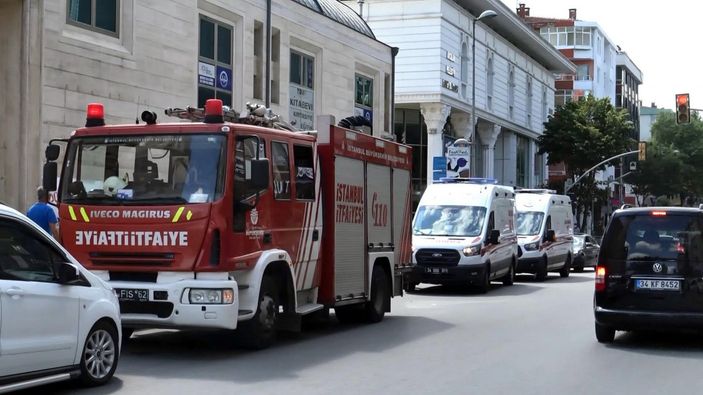 d Avcılar’da asansörde mahsur kalan 8 kişi kurtarıldı