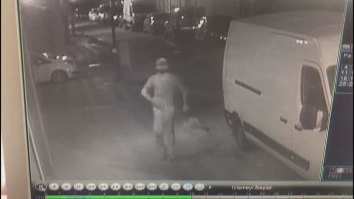 d Zeytinburnu'nda eski komşusunun evini kurşunladı