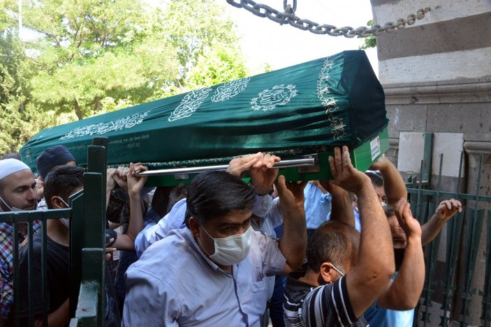 Kahramanmaraş'ta imam cemaate namaz kıldırdıktan sonra öldü