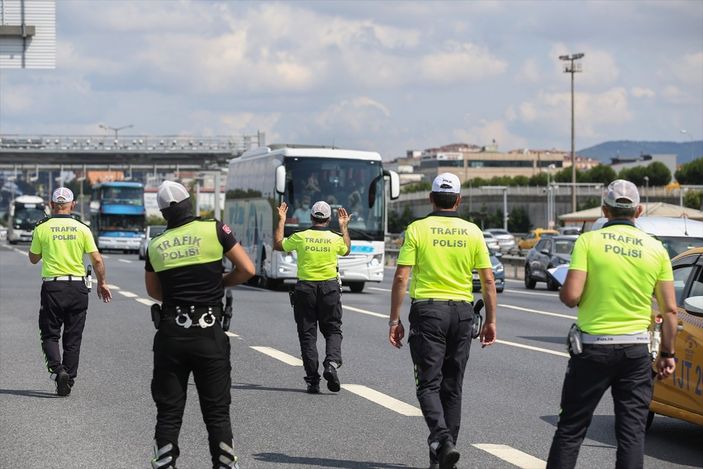 İstanbul’da helikopter destekli trafik denetimi