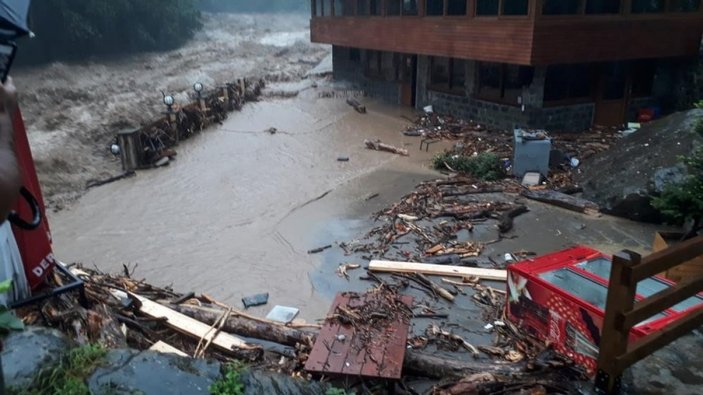Meteoroloji'den Trabzon, Rize ve Artvin için şiddetli yağış uyarısı