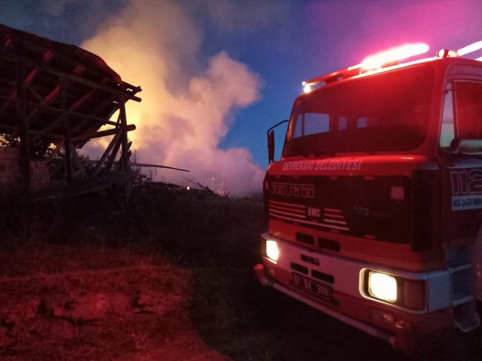 Kastamonu’da 4 ev, 2 samanlık 3 ahır yangında kül oldu