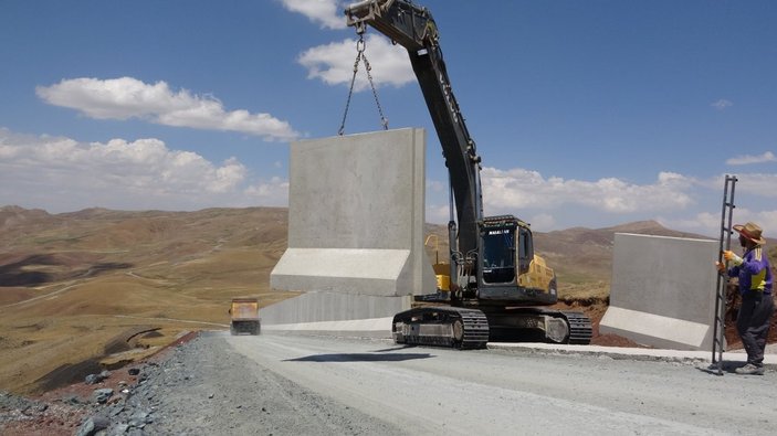 Van’da sınır güvenliği için duvar inşa ediliyor