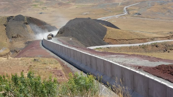 Van’da sınır güvenliği için duvar inşa ediliyor