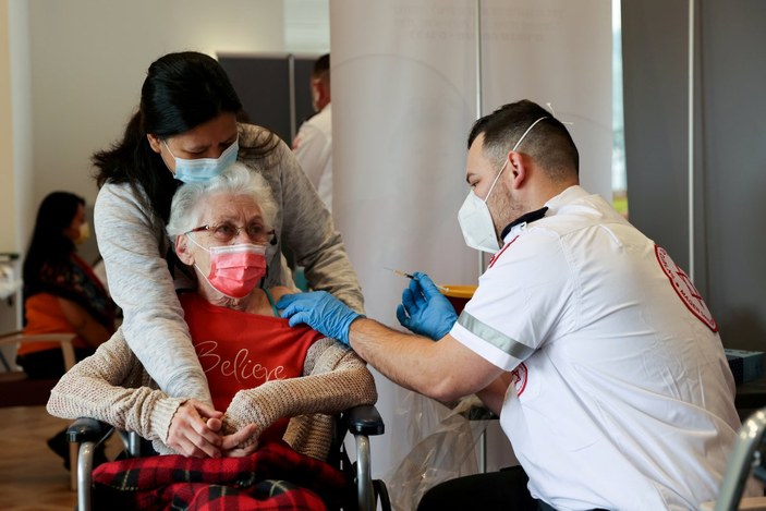 İsrail'de son 4 ayın en yüksek koronavirüs vakası