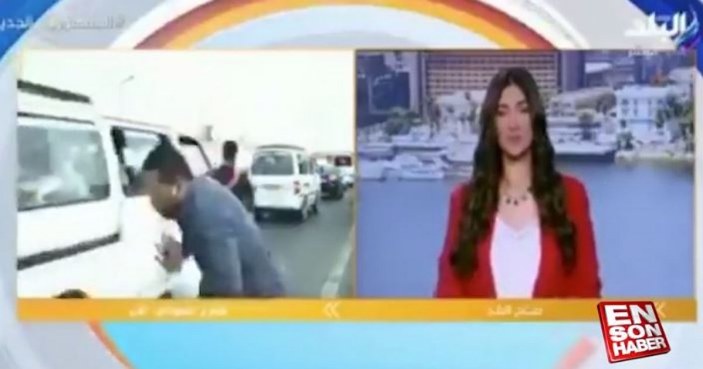 Mısır'da muhabire canlı yayında motosiklet çarptı