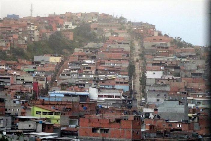 Favela nedir