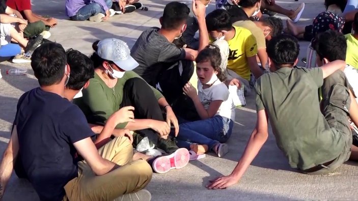 Türkiye, İtalya'ya giden 200 Afgan göçmeni yakaladı