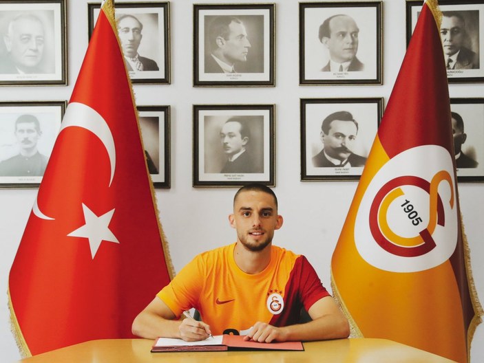 Galatasaray Berkan İsmail Kutlu'yu borsaya bildirdi