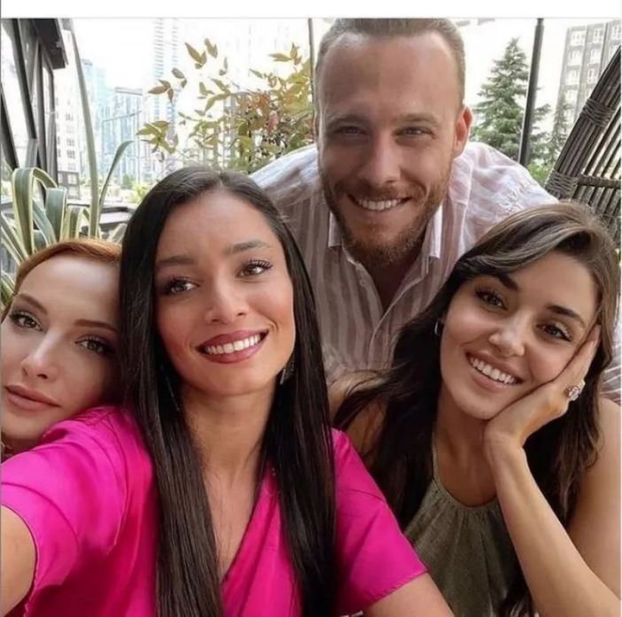 Sen Çal Kapımı dizisinde ayrılık var! Hayranları çok üzülecek