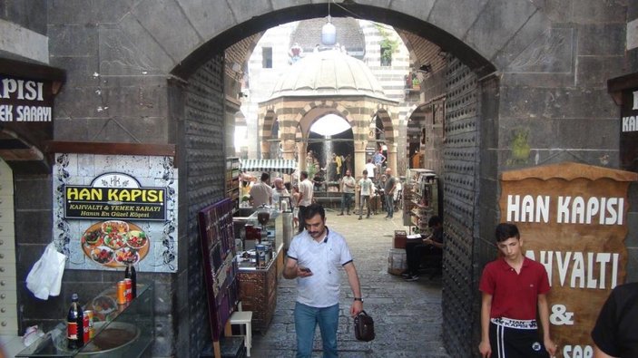 Diyarbakır terörden arındırıldı, tarihi mekanları doldu