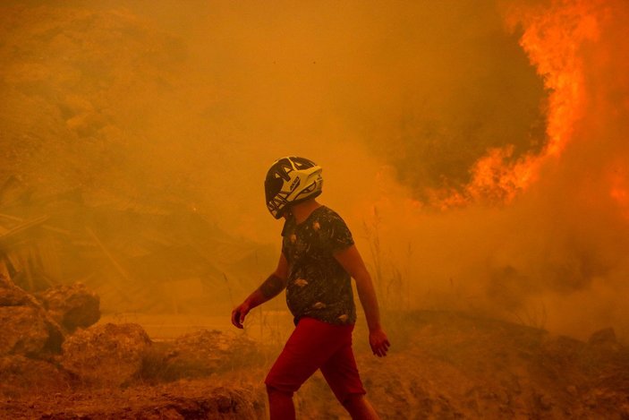 Orman yangınlarını söndürmek için vatandaşlar seferber oldu