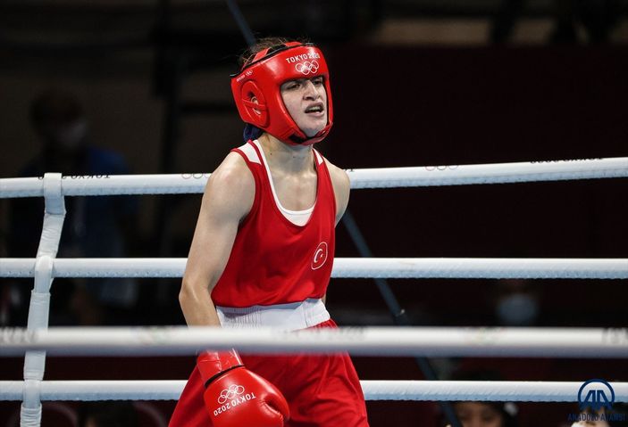 Buse Naz Çakıroğlu Tokyo'da yarı finalde