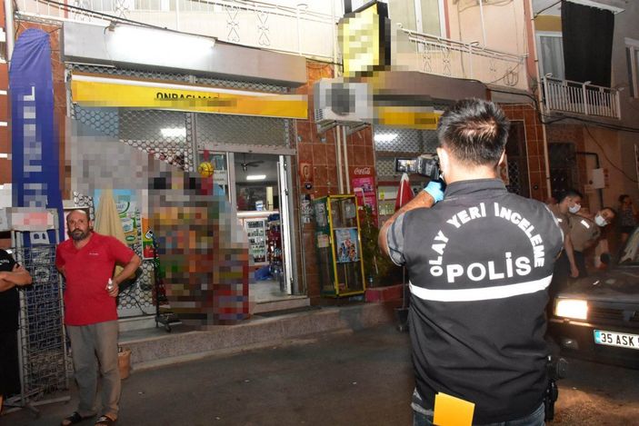 İzmir'de kavga sırasında iş arkadaşının karısını bıçakladı