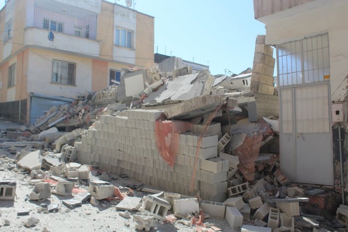 Gaziantep’te 5 katlı bina çöktü