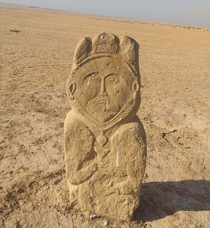 Kazakistan’da 1300 yıllık taş heykel bulundu