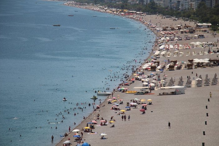 Antalya'da nem oranı yüzde 5'e düştü