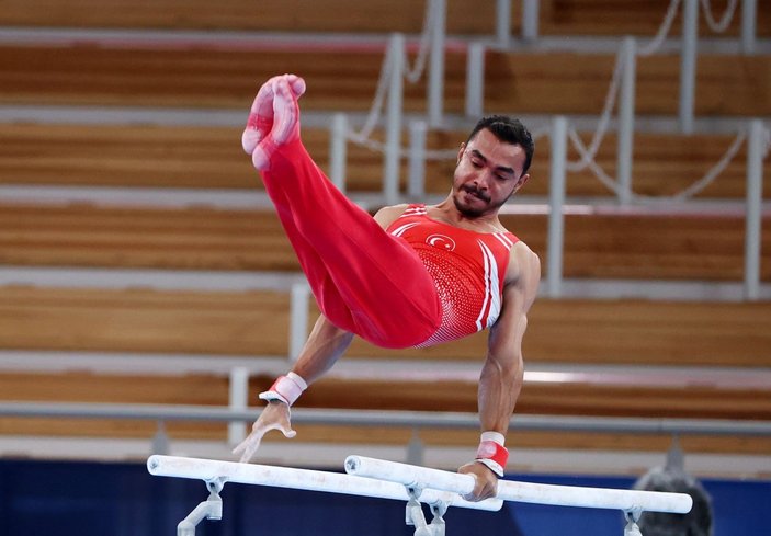 Milli cimnastikçimiz Ferhat Arıcan bronz madalya kazandı