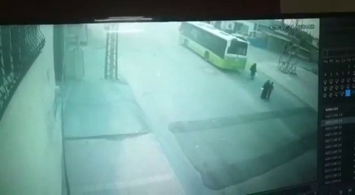 i Adana’da otobüsün altında kalan çocuk yaşamını yitirdi