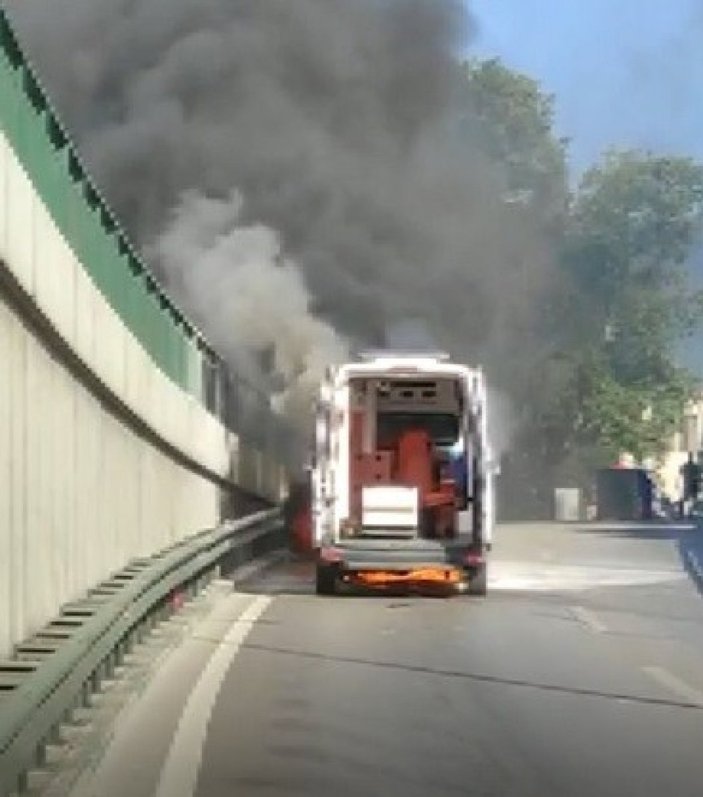 Bursa’da ambulansın yanışını gözyaşlarıyla izlediler