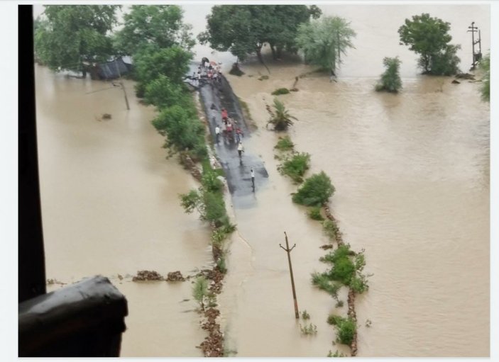 Hindistan'da sel felaketi: 15 ölü