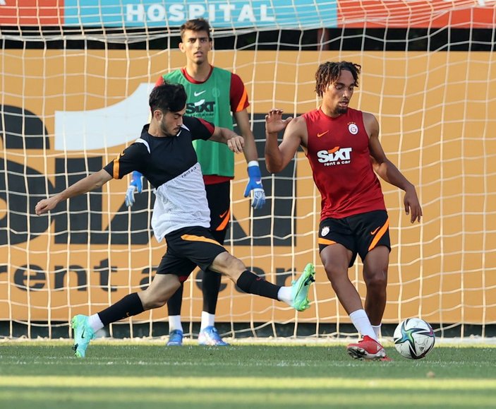 Galatasaray'da yeni transferler St. Johnstone maçına hazır