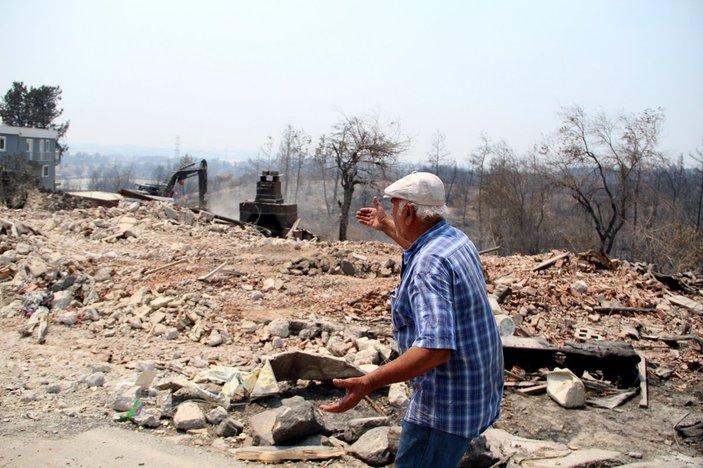 Antalya'da 4 evi yandı: 54 yıllık emeğim, 2 dakikada bitti