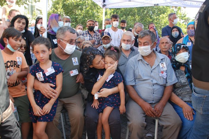 Şehit polis memuru İbrahim Okçu'ya kızlarından son bakış