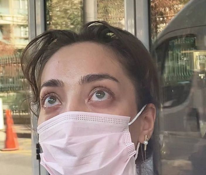 Zeynep Tuğçe Bayat sokak ortasında gözyaşlarına boğuldu! Ağlama nedeni..