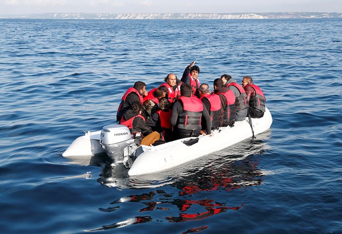 482 göçmen, Manş Denizi'ni geçti
