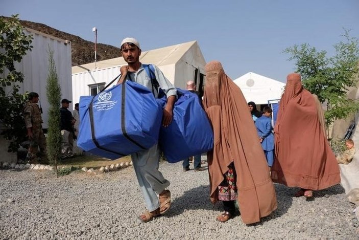 Afgan göçmenlerin ilk kafilesi Kanada'ya ulaştı