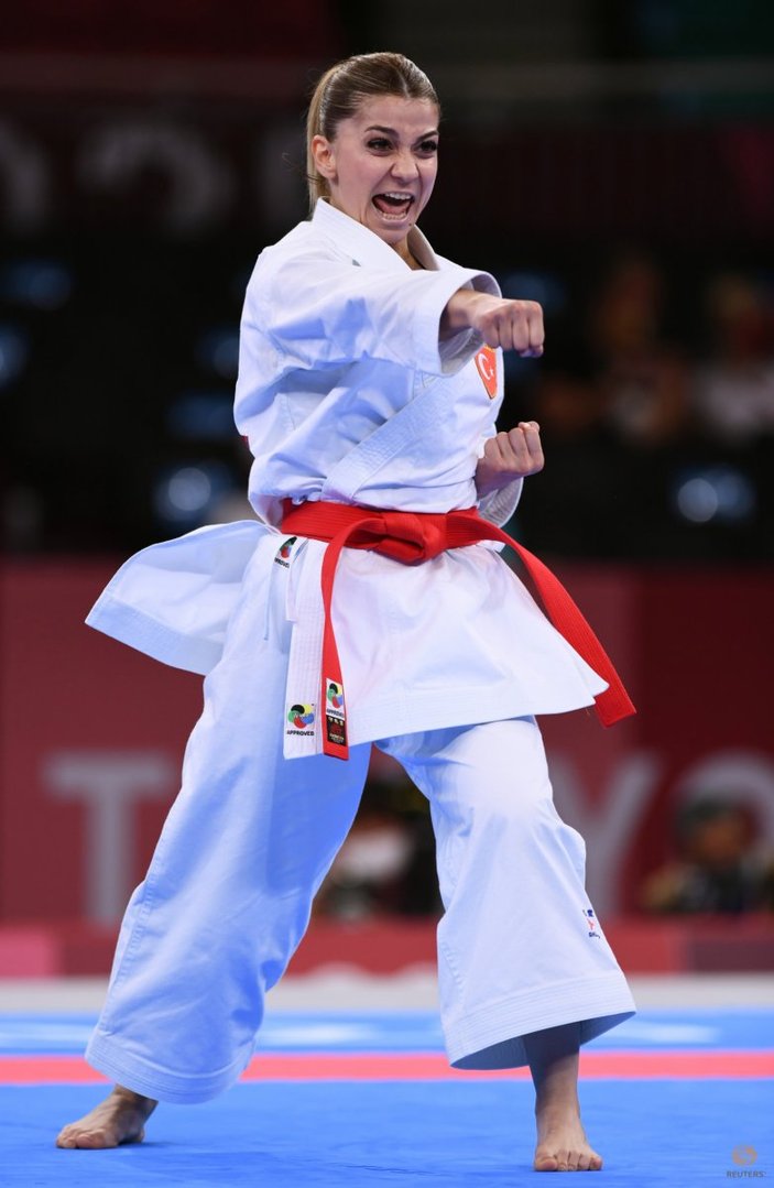 Milli karateci Dilara Bozan, Tokyo'da bronz maçı yapacak