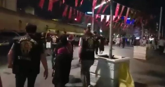 Taksim’de çocukları dilendiren şahıslar yakalandı