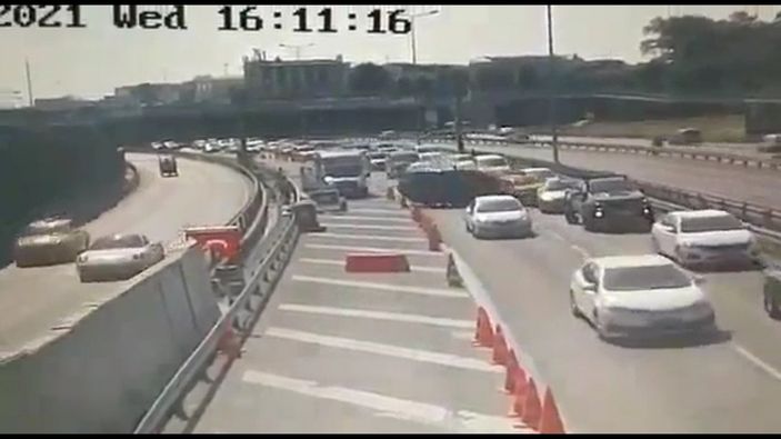 d Avrasya Tüneli girişinde kaza: Takla atarak durabildi