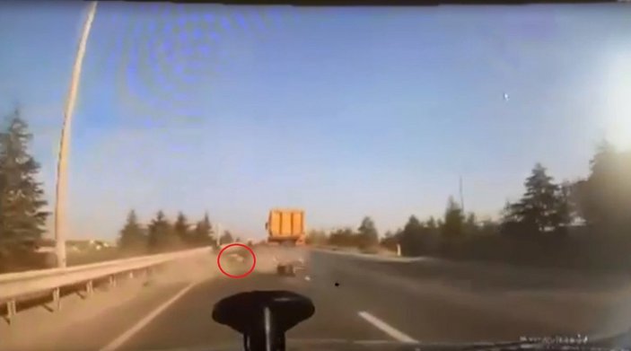 Ankara'da kamyon şoförü, bilerek motosikletliye çarptı