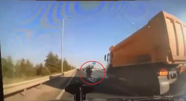 Ankara'da kamyon şoförü, bilerek motosikletliye çarptı