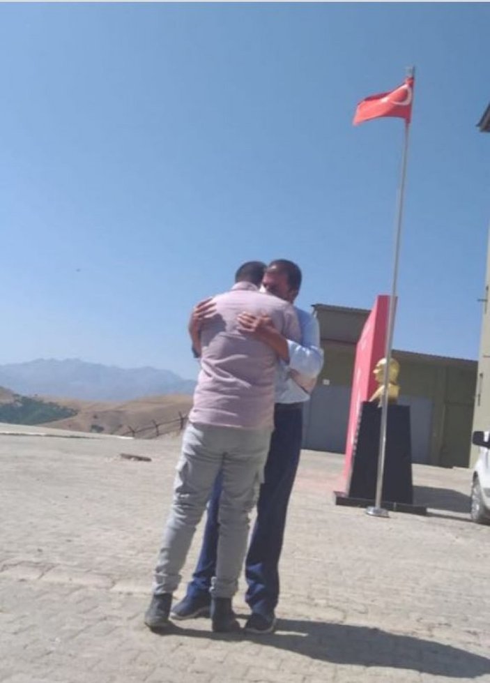 Hakkari'de PKK'dan kaçan terörist teslim oldu
