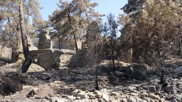 Antalya’daki yangınlar Lyrbe Antik Kenti'ni etkiledi