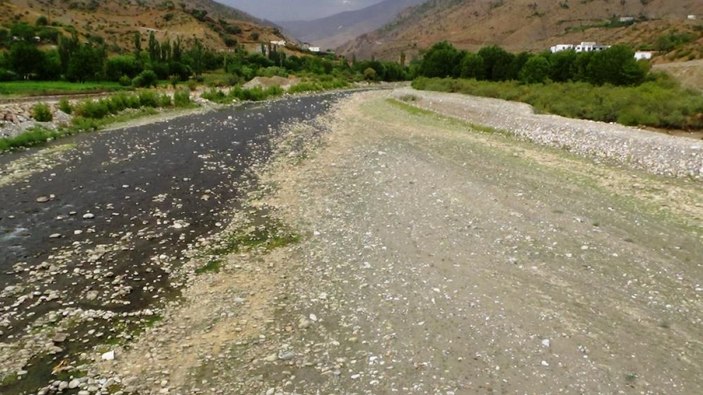 Sason Çayı kuruma tehlikesi ile karşı karşıya