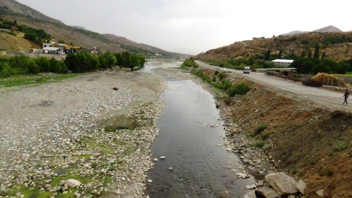 Sason Çayı kuruma tehlikesi ile karşı karşıya