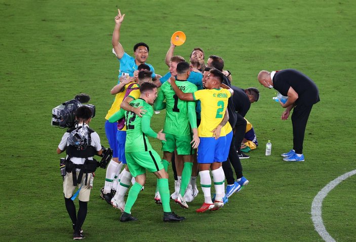 Tokyo 2020 futbol finalinde kazanan Brezilya