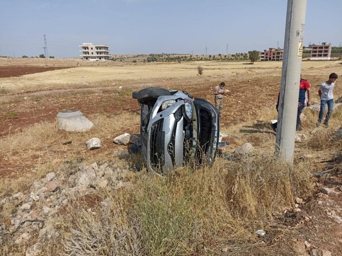 Mardin'de otomobil şarampole yuvarlandı