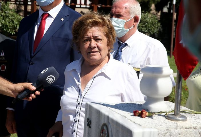 a Şehit Pilot Yüzbaşı Cengiz Topel mezarı başında anıldı